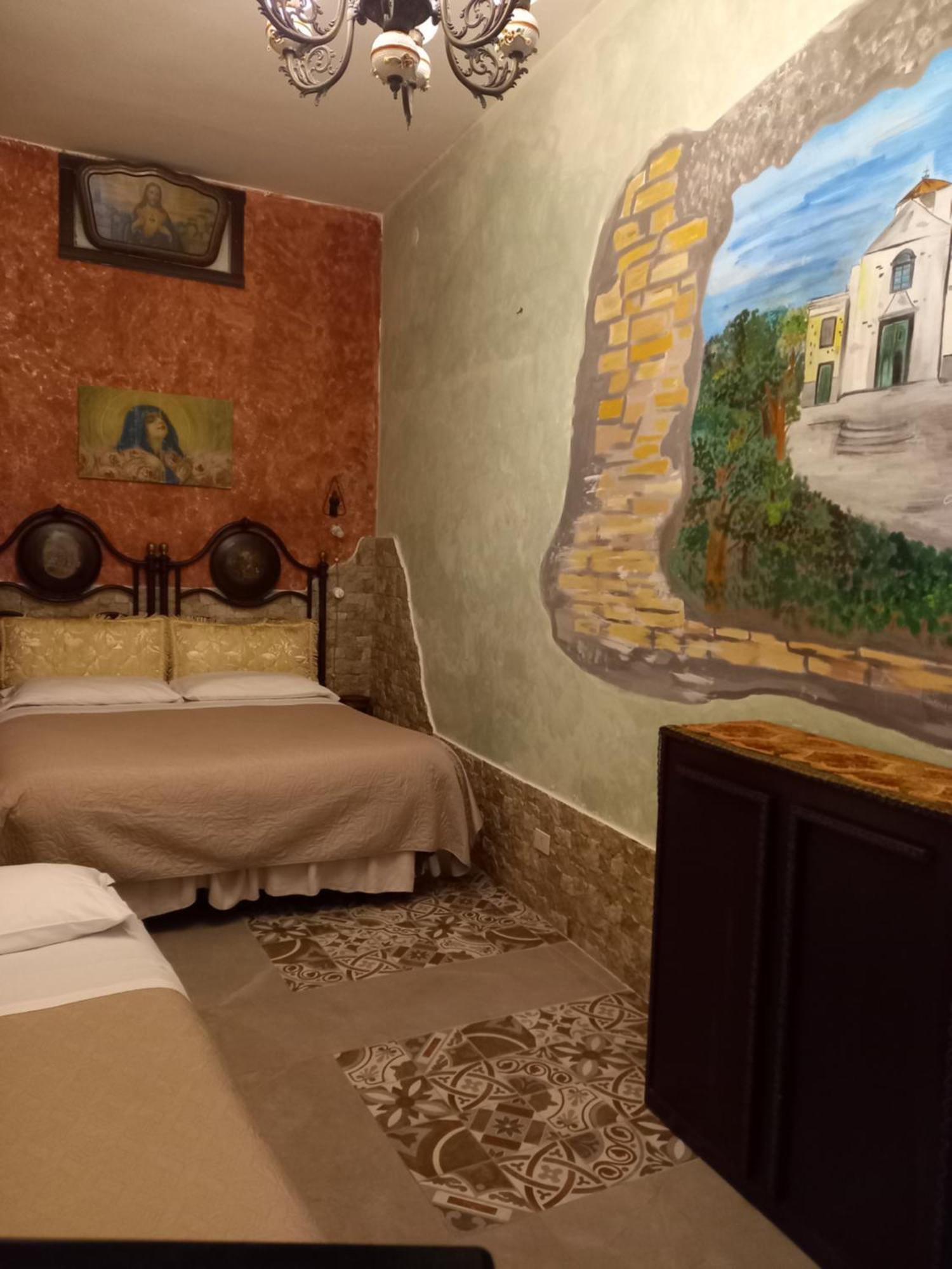 Sicilia In Miniatura "L'Atelier Dell'Etna" Bed & Breakfast Zafferana Etnea Phòng bức ảnh
