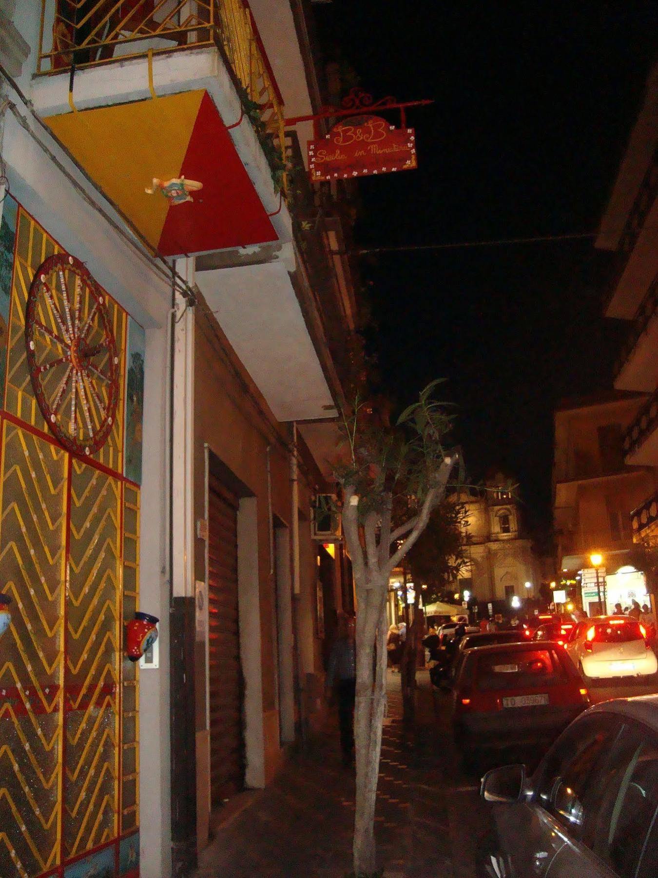Sicilia In Miniatura "L'Atelier Dell'Etna" Bed & Breakfast Zafferana Etnea Ngoại thất bức ảnh